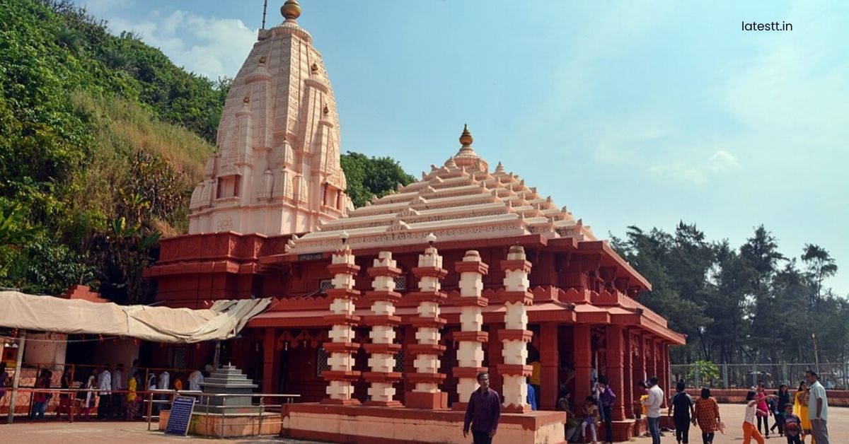 Ganpatipule is a popular tourist destination in Maharashtra